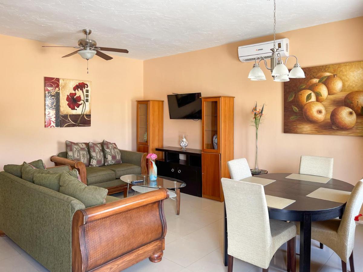 Gated 2Br Apartment Near Sandy Beach Rocky Point Exterior photo