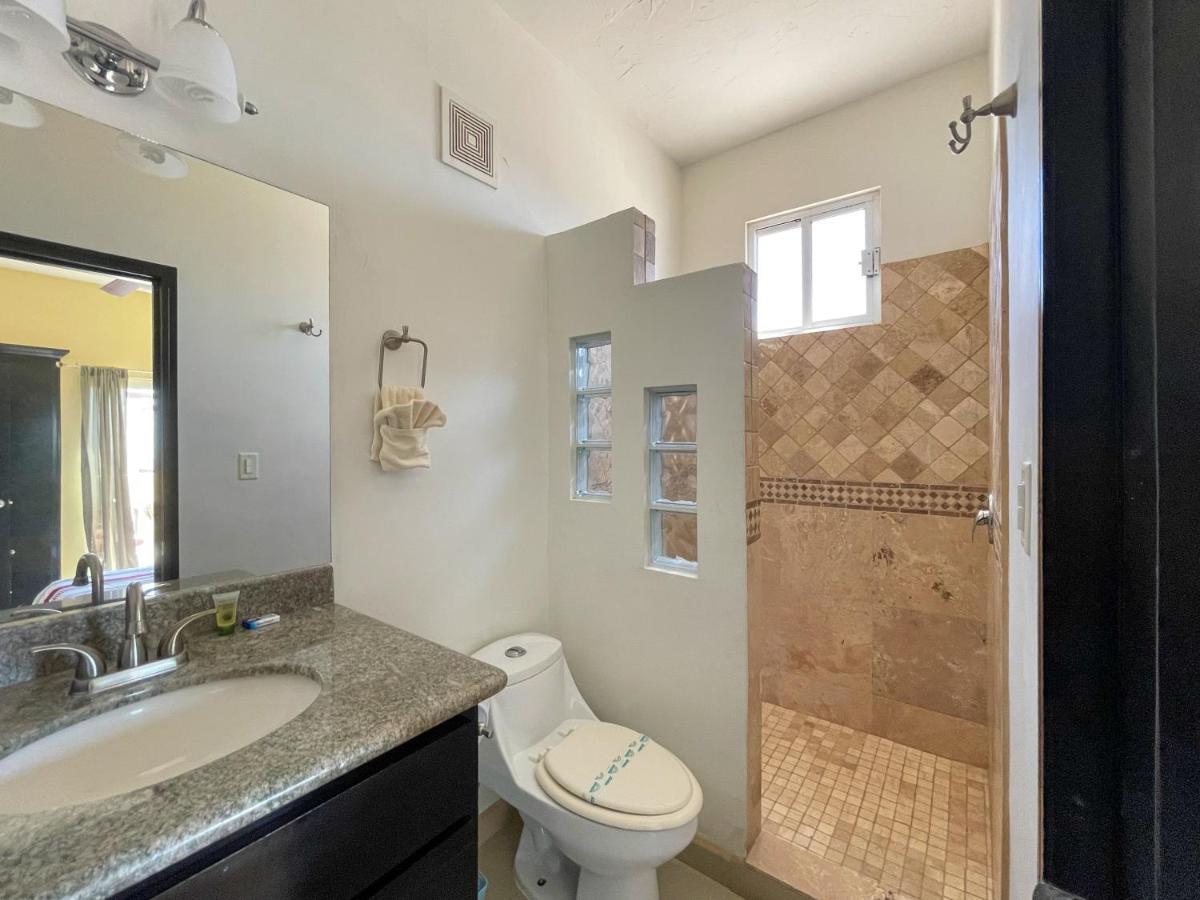 Gated 2Br Apartment Near Sandy Beach Rocky Point Exterior photo