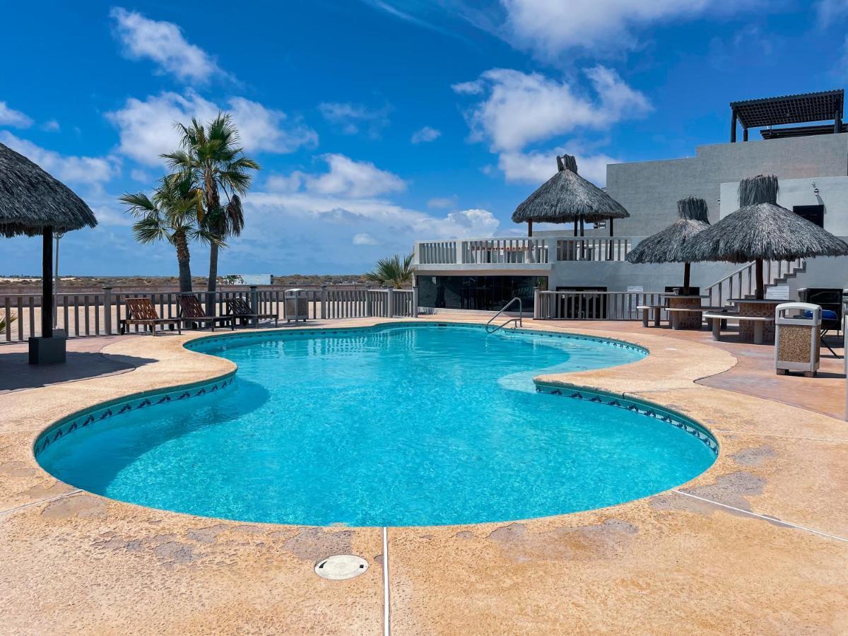 Gated 2Br Apartment Near Sandy Beach Rocky Point Exterior photo