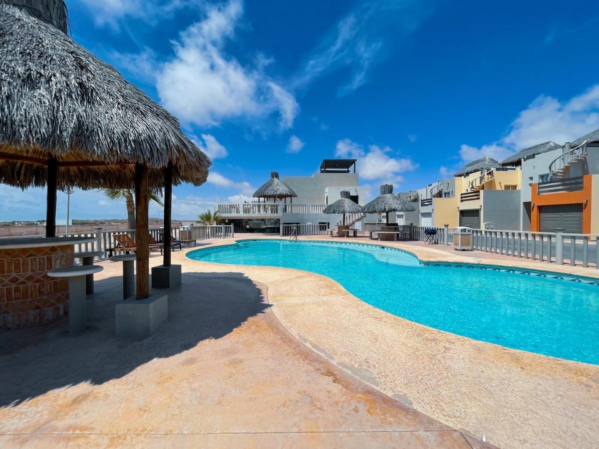 Gated 2Br Apartment Near Sandy Beach Rocky Point Exterior photo
