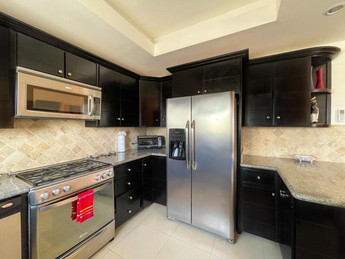 Gated 2Br Apartment Near Sandy Beach Rocky Point Exterior photo